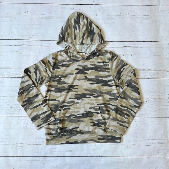 Crown of Hearts Other - Girls Camo Hoodie